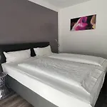 Victoria Living 3* Jockgrim
