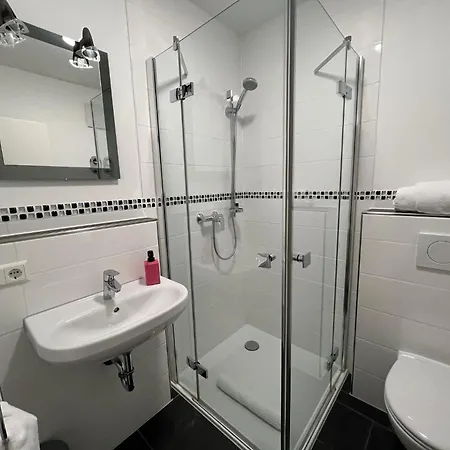 Victoria Living Otel 3*