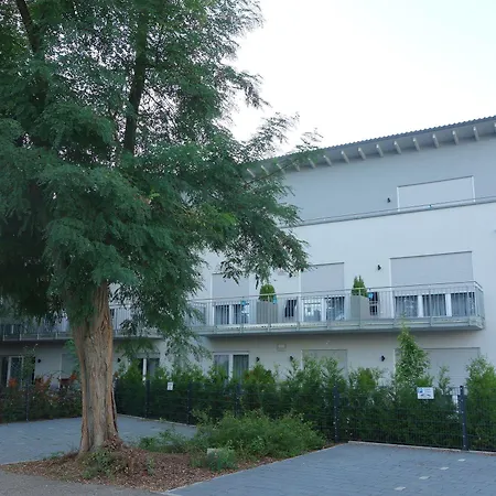 מלון Victoria Living Jockgrim